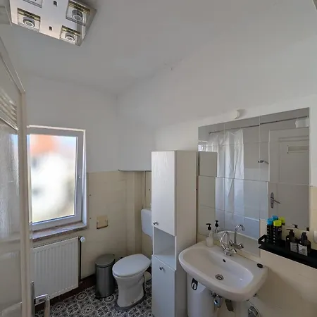 Haus Am Fuer Handwerker Und Messegaeste Apartmán